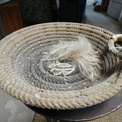 Basket made from lasso