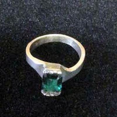 NOT110 Vintage Size 5 Emerald Ring