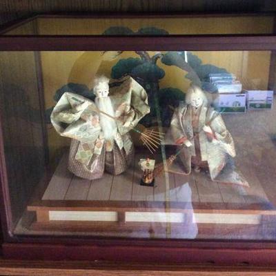 NOT021 Japanese Dolls in Glass Case #3