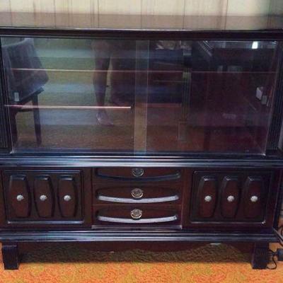 NOT078 Lacquered China Cabinet