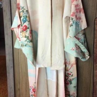 NOT058 Gorgeous Vintage Silk Kimono #4