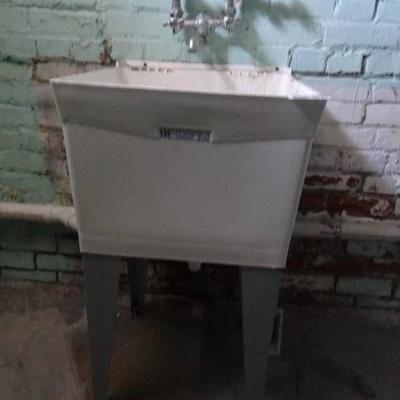 Utility Sink Model 19