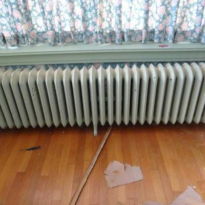 Old Fashioned Cast Iron Radiator with Decorative G ....