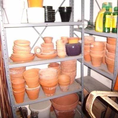 Clay potting pots all sizes