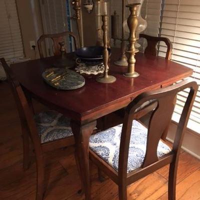 Antique Pub Table Breakfast Enoch Pullout leaf with 4 Chairs KC003 Local Pickuphttps://www.ebay.com/itm/123509467741