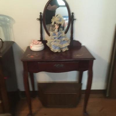 Vanity / Washstand with Mirror Queen Anne Style legs KC008 Local Pickuphttps://www.ebay.com/itm/113398415163