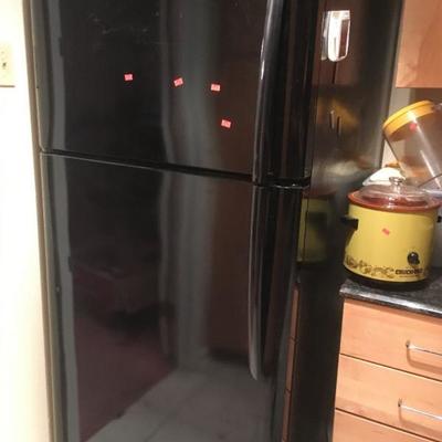 Frigidaire Refrigerator Freezer Black 20.6 Cu Ft RR0511 https://www.ebay.com/itm/123511163490