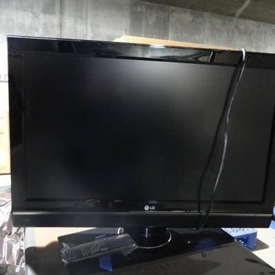 42 LCD LG T.V. with Remote Model 42LC5DC