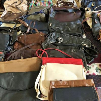 Purses.....lots of Purses in great condition!!!!! 