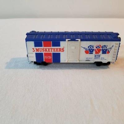 HO Scale Train Box Car 3 Musketeers Fully Function ...