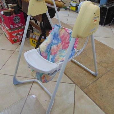 Infant swing chair