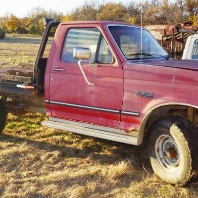1993 Ford F250 Flatbed Truck - 4 Wheel Drive