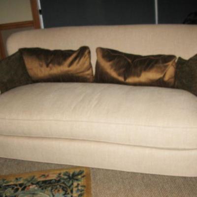 Nice upholstered love seat  BUY IT NOW $155.00