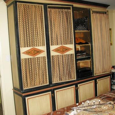 Huge wall unit the bottom drawer storage and top door storage, this piece is massive....