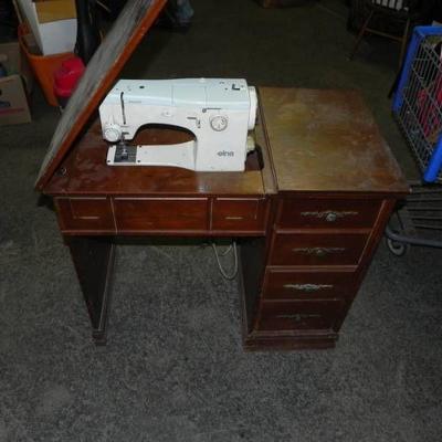 ElnaSuper Sewing Machine in Wood Cabinet
