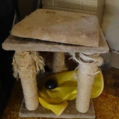 Pet tower.
