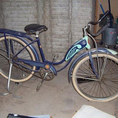 Fabulous vintage Schwinn bike