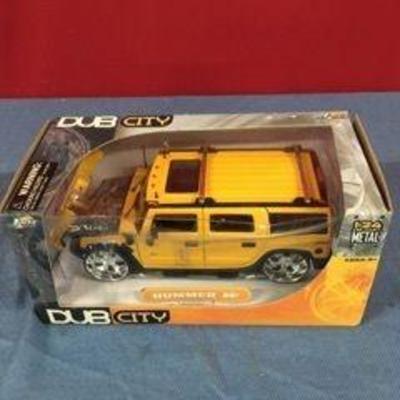 Dub City Old School Metal 1 24 Collectible Car