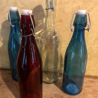 Set of glass bottles with flip tops (bail closure)