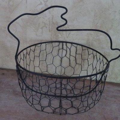 Chicken Wire Rabbit Basket