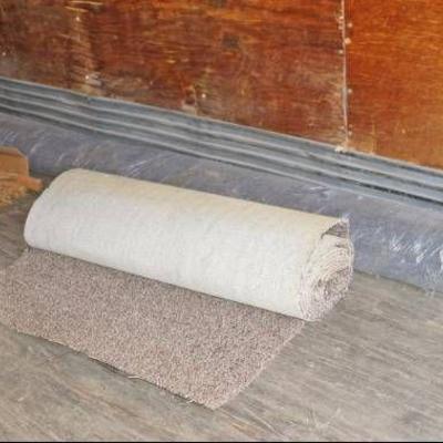 Carpet and Tack Strip Lot- Appears NEW and Unused ...