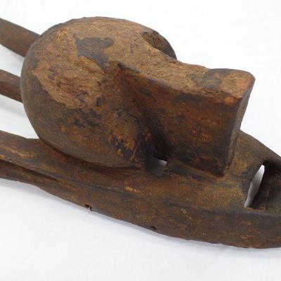 Welcome to the first of a very exciting series of auctions from the estate of a prominent local doctor! He's decided to size down...