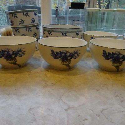 Set of Mottahedeh bowls 