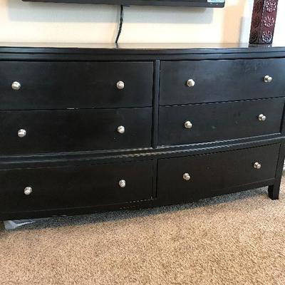 Large 6-drawer dresser. $100