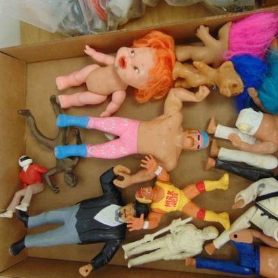 Toy figurines lot