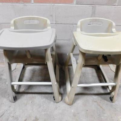 2 Plastic High Chairs