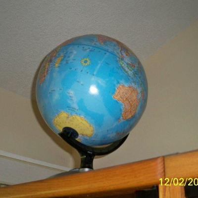 GeoSafari Talking Globe