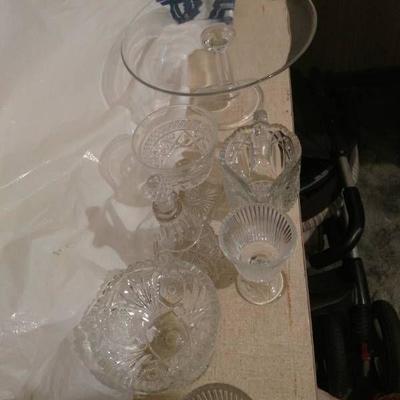set of 11 possibly Northwoods nearcut punch glasse ....