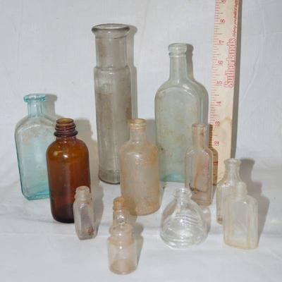 Lot of Vintage Apothecary  Medicine Bottles - Inc ...