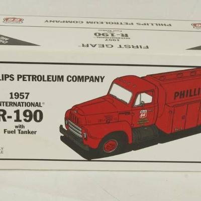 FIRST GEAR - Truck Coin Bank - Phillips 66 Petrole ....