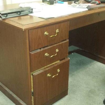 Wood Look Executive Desk - Contents Not Included