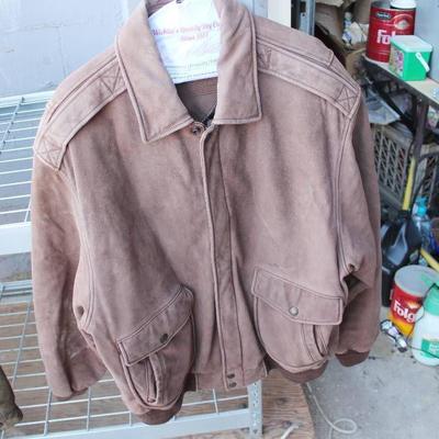 Roundtree and York leather jacket- Size XL- Great ...