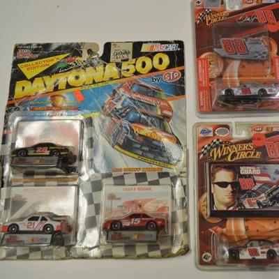 5 Nascar model cars 1992 Daytona 500 and Dale Earn ...