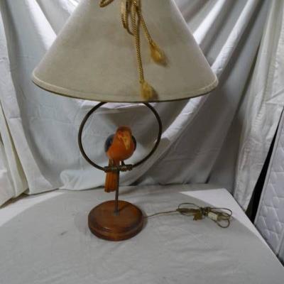 Bird Table Lamp w Wooden Base