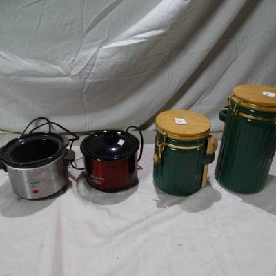 Lot of 2 Glass Canisters and 2 Mini Slow Cookers