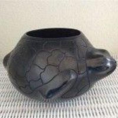 Jesus Quezada Turtle Pottery Vase

