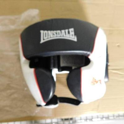 Lonsdale Mexican Style Headgear