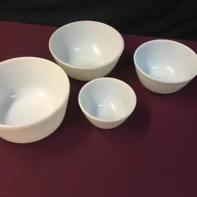 Pyrex 4 White Bowls