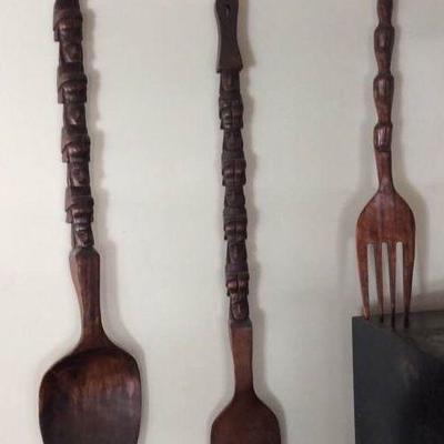 WSW010 Giant Carved Fork & Spoon Wall Hangings