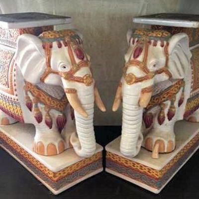 WSW007 Two Ceramic Elephants 