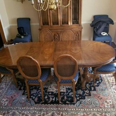 Cameo II by Heritage 1273 Dining Room Table with L ...