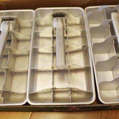 Lot of 3 Old Ice Trays