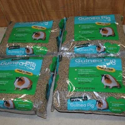 4 Bags Small World Guinea Pig Food