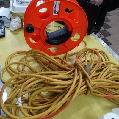 Cord reel and 100 ft extension cord