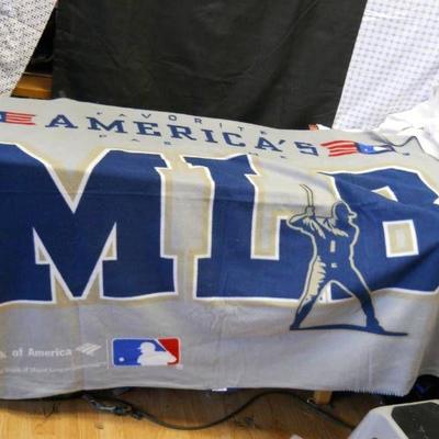 MLB Blanket 5'X3'...