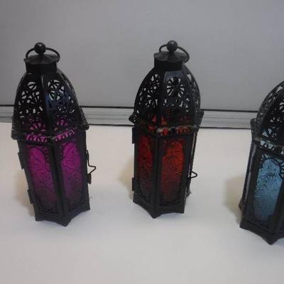 Vintage style lanterns with flameless candles